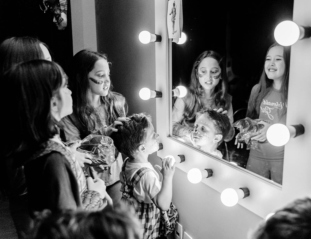 191211_Bambina_11EnormousCrocodile_0039_ok